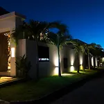 Villa Tangram